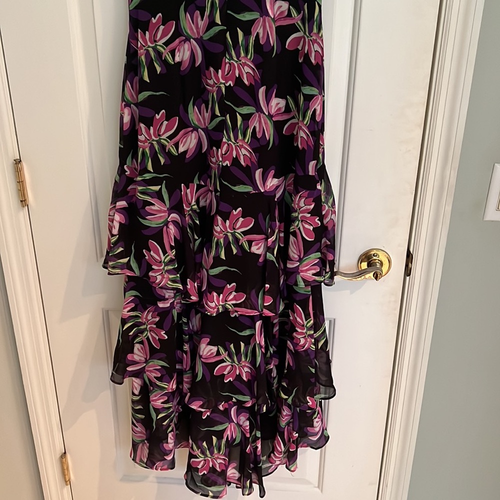 Wayf Floral Ruffle Dress - Picture 6 of 6